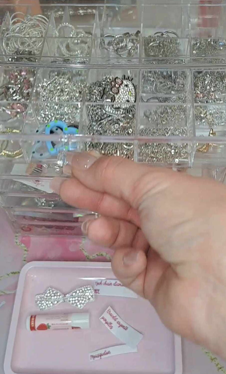 MYSTERY BALL ROSE (press on nails décorés)