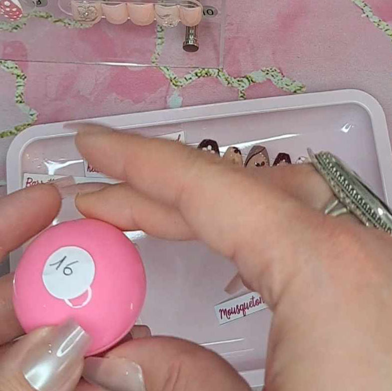 MYSTERY BALL VIOLETTE (press on nails luxe)