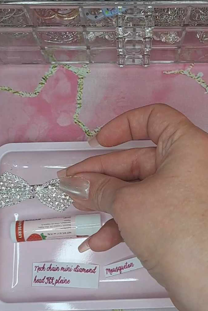 MYSTERY BALL ROSE (press on nails décorés)