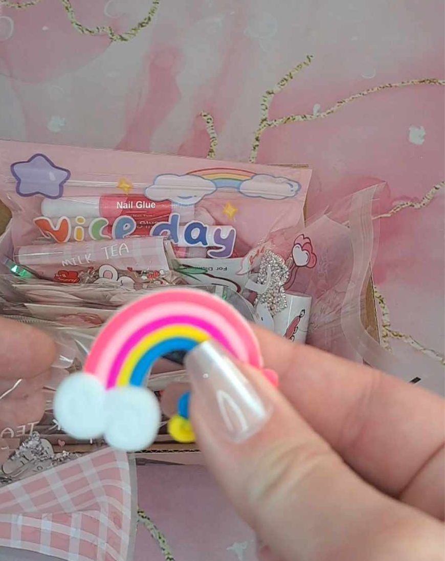 MYSTERY BALL ROSE (press on nails décorés)